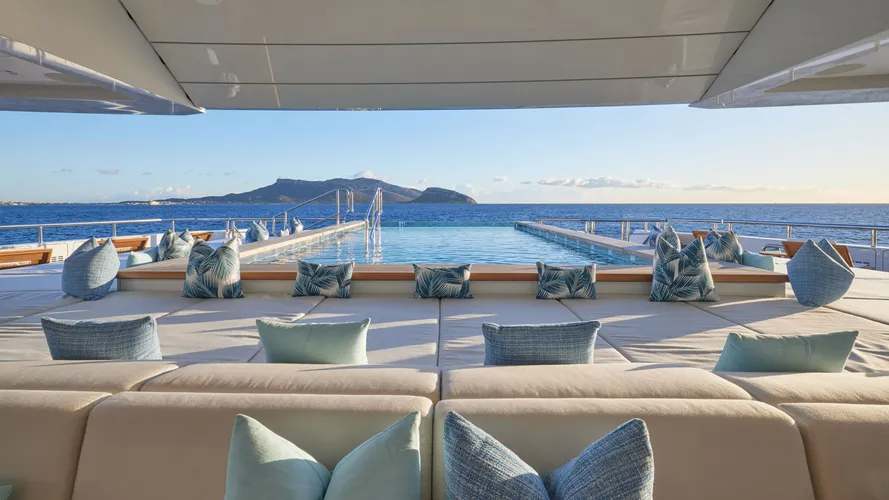 RENAISSANCE - Photo 6